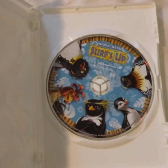 DVD 4 for $20 Surf's Up, date night movie night - Picture 3 of 5